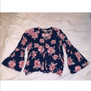 Atrd state bell sleeve blouse